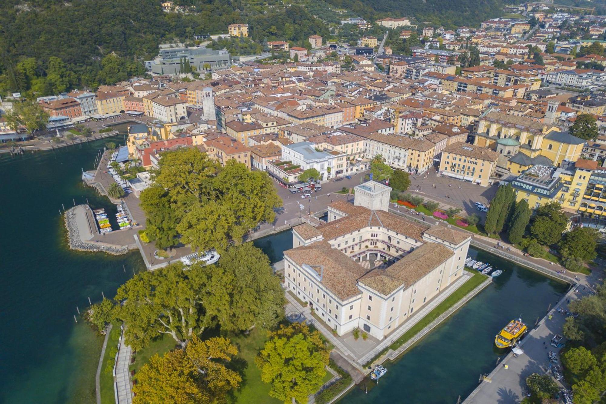 Residenza Rocca Del Lago 4 - Happy Rentals Riva del Garda Extérieur photo